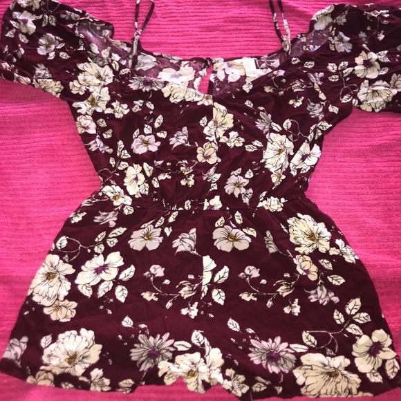 SUMMER TIME ROMPER ! - Picture 1 of 2